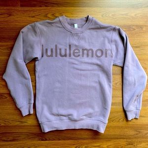 Lululemon sweatshirt